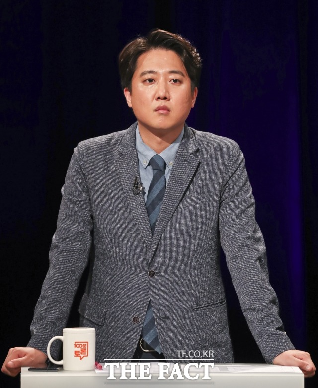 이날 토론회에선 유력한 당권주자인 이준석 후보를 향한 중진 의원들의 공세가 펼쳐졌다. /국회사진취재단