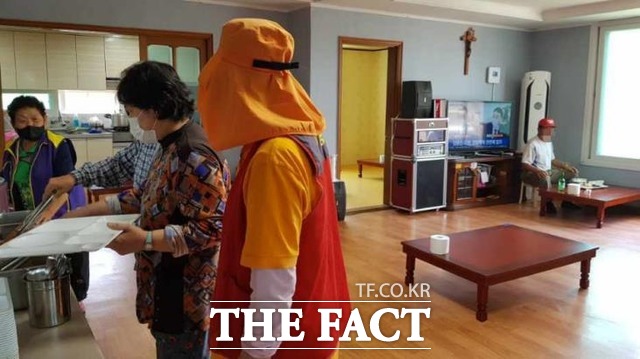 안성시는 농촌 마을 3곳을 대상으로 농번기 공동급식을 제공한다./안성시 제공