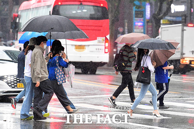 강남 거리 가득 메운