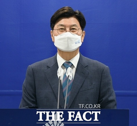 3일 이춘희 세종시장이 시청 정음실에서 브리핑을 하고 있다./세종시 제공