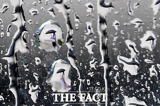 비 오는 퇴근길,