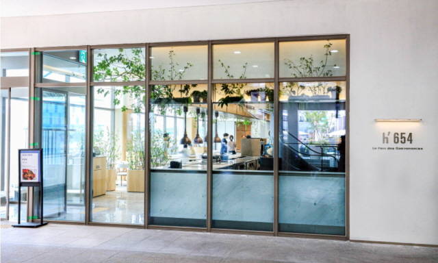 현대프리미엄아울렛 김포점 서관 1층에 파인다이닝 레스토랑 h654이 오픈한다. /현대백화점 제공