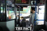  박상돈 천안시장, 시내버스 탑승해 불편사항 청취
