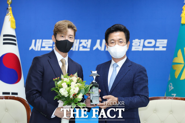 뮤지컬 배우 고은성씨가 대전시 홍보대사로 위촉됐다. / 대전시 제공