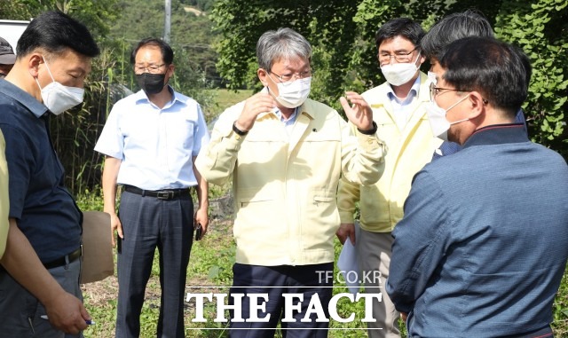 유진섭 시장은 “현장에서 수집한 자료와 주민들의 건의 사항 등을 종합적으로 검토해 주민의 불편을 해소하고 일상의 생활이 지속될 수 있도록 철저히 준비하겠다”고 전했다. / 정읍시 제공