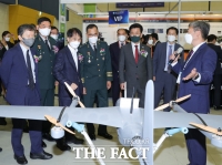  대전서 '첨단 과학기술 결합 무기 전시회' 열려