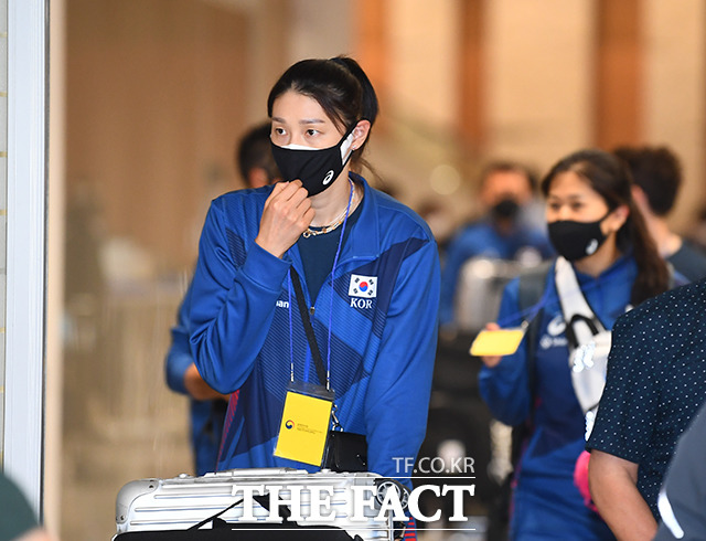 도쿄 올림픽 한달 앞두고 막바지 훈련 위해 귀국한 한국 여자배구대표팀.