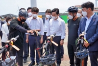  전동 킥보드 타는 원희룡도지사와 이준석 대표 [TF사진관]