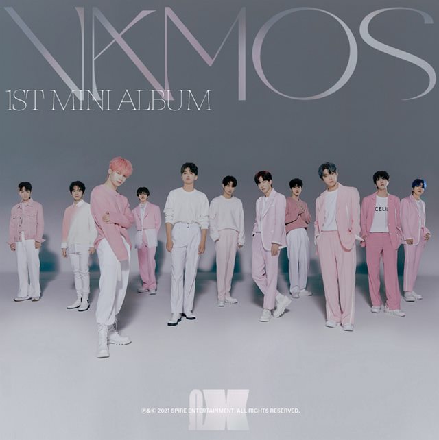 그룹 오메가엑스(OMEGA X)가 첫 번째 미니앨범 VAMOS (바모스)의 단체 콘셉트 포토를 공개했다. /스파이어엔터테인먼트 제공