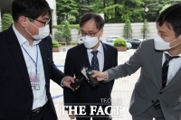  '한동훈 독직폭행' 정진웅 코로나 검사로 재판 연기