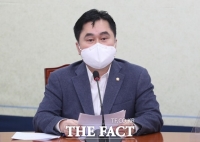  與, 연일 최재형 때리기…김종민 '지금이라도 정치 욕심 버리길'