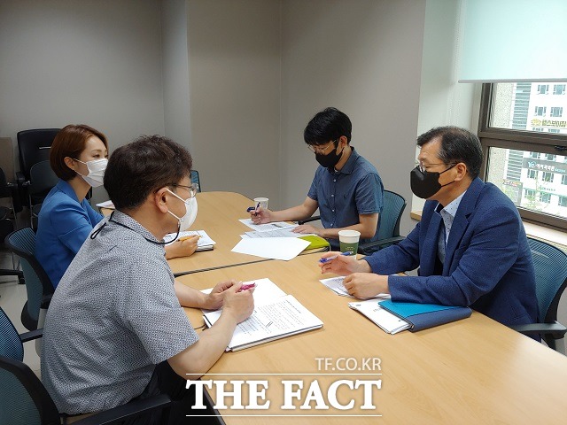 대전교육청과 지방자치단체가 학교 밖 통학로 개선을 위한 관계기관 협의회를 진행하고 있다. / 대전교육청 제공.