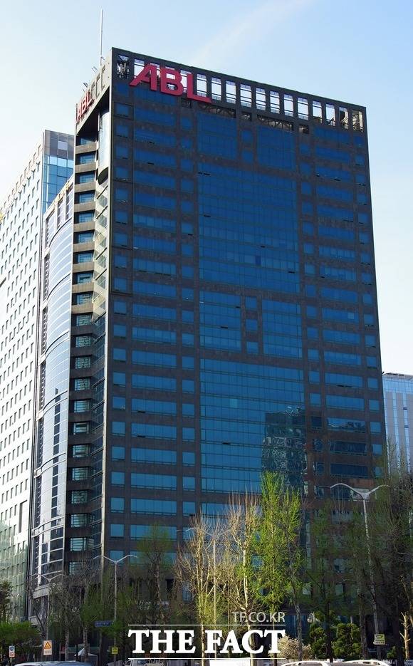 ABL생명은 자회사형 GA인 ABA금융서비스에 49억 원의 추가 증자를 진행했다고 30일 밝혔다. /ABL생명 제공