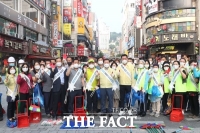  취임 3주년 박승원 광명시장, 아침 청소로 하루 시작