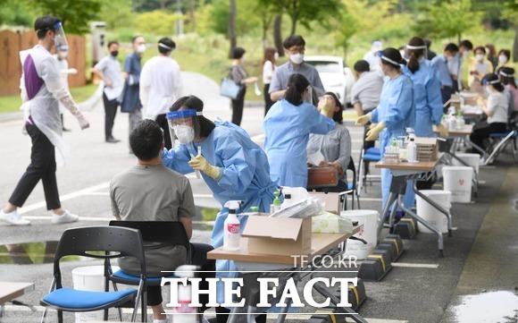 경북도청에서 신종 코로나바이러스감염증(코로나19) 확진자가 나와 관련 직원 239명에 대한 전수검사를 실시했다. / 경북도청 제공