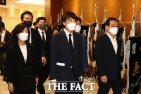  이준석 대표, '최재형 부친 빈소 조문' [TF사진관]