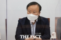  '與 경선참여 인증샷' 올린 김재원 '추미애에 손이 간다'