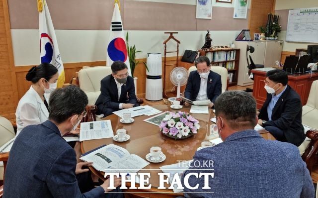 허석 순천시장이 2023순천만국제정원박람회 연관사업 등 내년도 정부예산 확보를 위해 지난 12일 산림청과 기획재정부를 방문했다. /순천시 제공