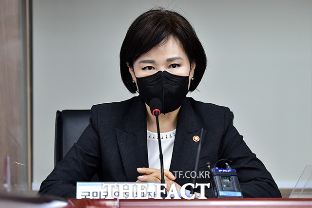 국민권익위원회는 지방자치단체의 사회복지시설 민간위탁 대상 선정방식을 투명하게 할 방안이 담긴 제도개선안을 보건복지부에 권고했다고 밝혔다. 사진은 전현희 권익위 위원장의 모습./권익위 제공