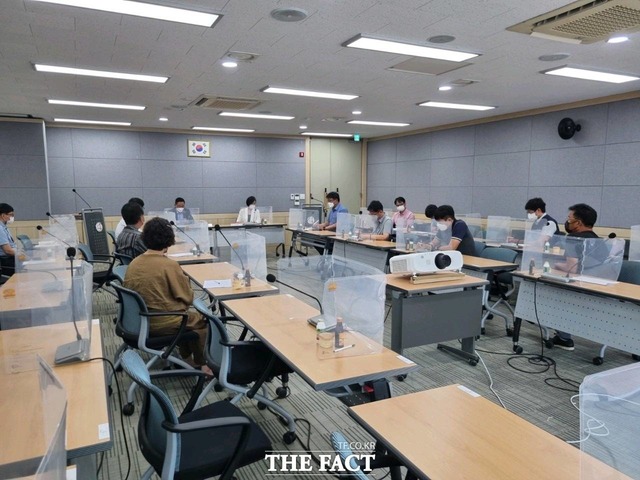 화성시 정남면 행정복지센터에서 14일 화성시 도시가스 공급사업 지연 해소 간담회가 개최됐다./화성시 제공