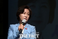  추미애 '검언의 수사·재판방해' vs 한동훈 '딴세상 사람인가'