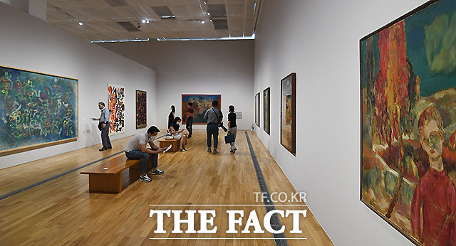 20세기 초 희귀하고 주요한 한국 작품에서부터 국외작품에 이르는 이건희 컬렉션.