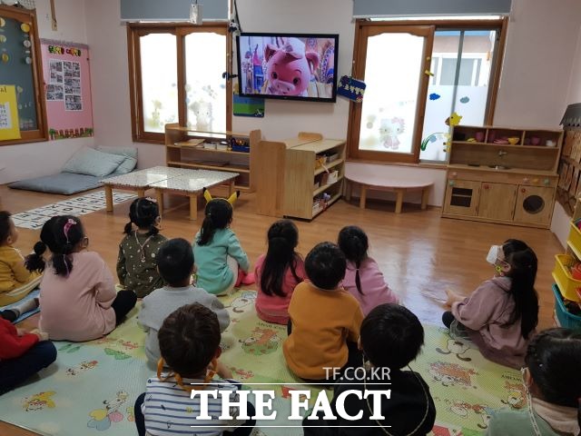 여주시는 자진 폐원하는 민간어린이집에 지원금을 지급하는 방안을 추진한다. 사진은 기사와 관련 없음./더팩트DB
