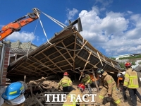  경북 의성 주택 붕괴...작업자 1명 사망