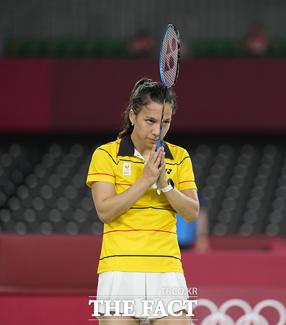 벨기에의 리안 탄은 치마바지를 착용한 채 경기에 출전했다.