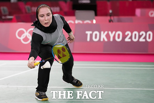 이란의 소라야 아게히 하지아가.