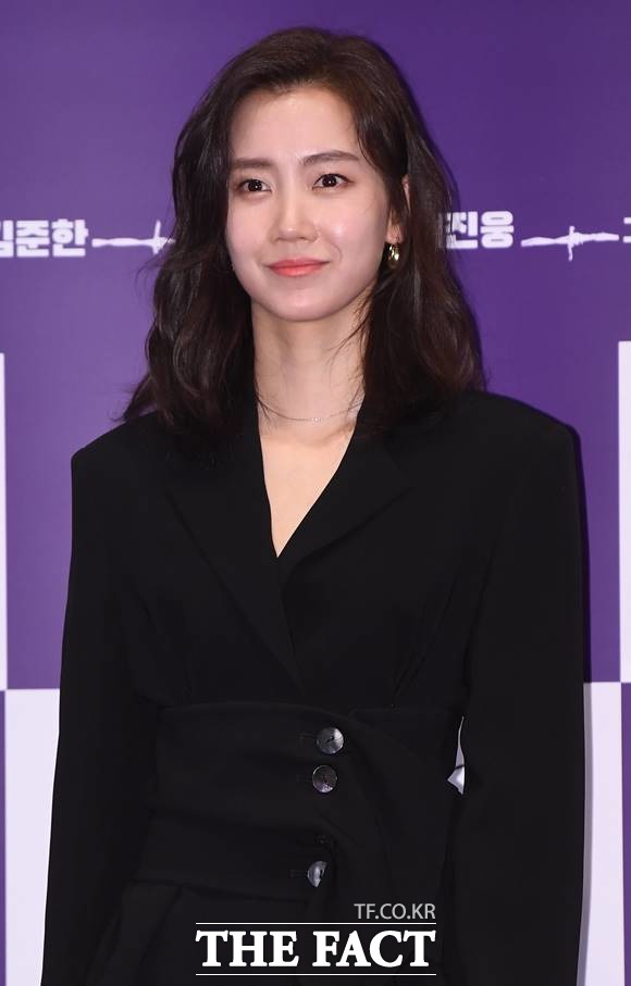 배우 신현빈이 JTBC 새 드라마 재벌집 막내아들 출연을 확정 지었다. 그는 송중기 이성민 등과 호흡을 맞춘다. /더팩트 DB