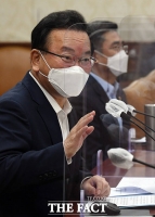  국정현안점검조정회의 주재하는 김부겸 총리 [포토]