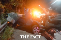  당진 서해안고속도로서 트럭끼리 충돌… 2명 사상