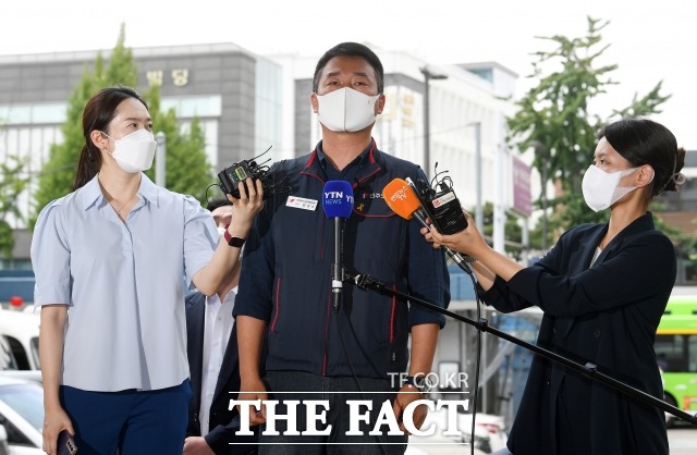 양경수 민주노총 위원장이 11일 예정된 구속 전 피의자 심문(영장실질심사)에 불출석하고 이에 대한 입장을 밝히겠다고 예고했다. /임영무 기자