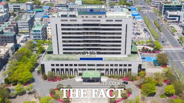 전북 군산시가 올 정기분 주민세 개인분 10만3708건에 대해 11억 4000만 원을 부과했다. /더팩트DB