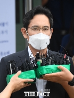  가석방 이재용, '국민께 큰 걱정 끼쳐 죄송하다' [포토]