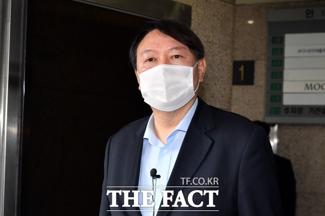 국민의힘 대권주자인 윤석열 전 검찰총장 측은 최근 논란이 된 머지플러스 사태와 관련, 손 놓고 관망한 정부의 책임이라고 지적했다. /국회사진취재단