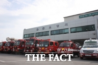  울진 죽변면서 오토바이 가로등 충돌···2명 사상