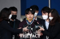  '추가 기소' 조주빈 첫 재판, 코로나19로 연기