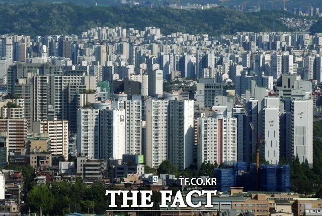 한국부동산원은 8월 셋째 주(16일 기준) 수도권 아파트 매매 가격이 0.40% 올랐다고 19일 밝혔다. /이선화 기자