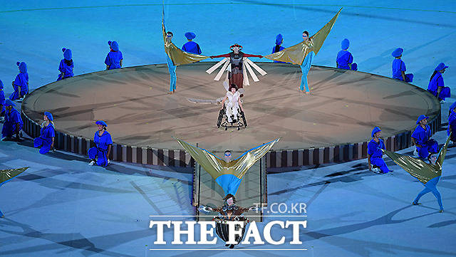 우리에겐 날개가 있다(We have wings)라는 주제로 열린 공연. /도쿄=사진공동취재단