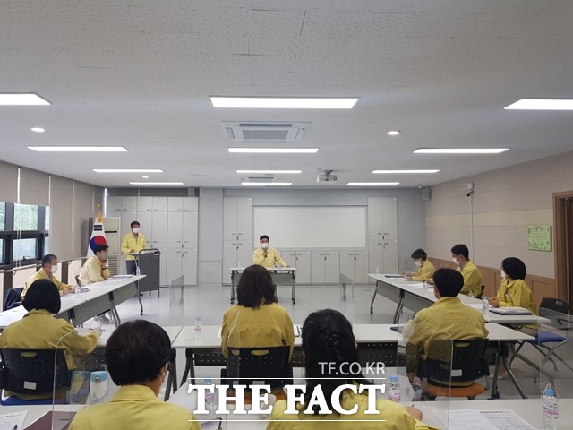 천안교육지원청이 개학 후 관내 학생들의 코로나19 확진이 이어지자 학교별 방역수칙을 긴급 점검했다. / 천안교육지원청 제공