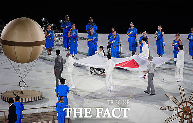 일본 국기가 게양대로 향하고 있다. /도쿄=사진공동취재단