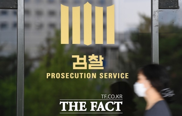 검찰은 6월 항소심 결심공판에서 조국 전 법무부 장관의 동생 조모 씨에게 원심 구형과 같은 징역 6년·추징금 1억 4700만 원을 선고해달라고 재판부에 요청했다. /이새롬 기자