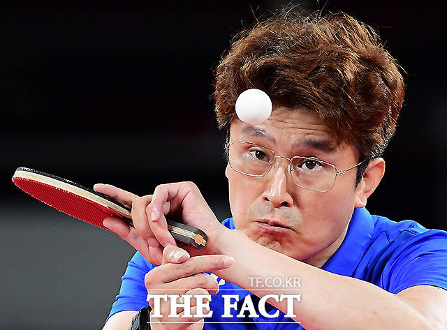 26일 도쿄 메트로폴리탄 체육관에서 열린 2020 도쿄 패럴림픽 남자 탁구 단식(MS6) 예선. 박홍규는 중국 첸차우와 경기에서 3-1로 승리했다. /도쿄=사진공동취재단