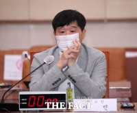  서민, '의전원 입학취소' 조민 겨냥 '불기소는 심각한 차별' 풍자