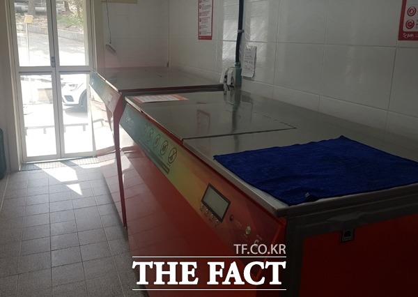 경북교육청 학교급식 기구 보유현황에 따르면 지난2018년부터 지난해까지 3년간 도내 각급 학교들이 구입한 내역을 보면 총 138대로 이 가운데 48대를 납품했다. 이 기계는 1대당 1500만원에서 2300여만원까지 다양하다./포항=오주섭기자