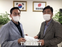  이범석 전 청주부시장, 국민의힘 입당…'낮은 자세로 임하겠다'