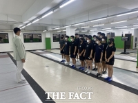  '도쿄 펜싱 金' 오상욱, 대전매봉중 찾아 후배 격려