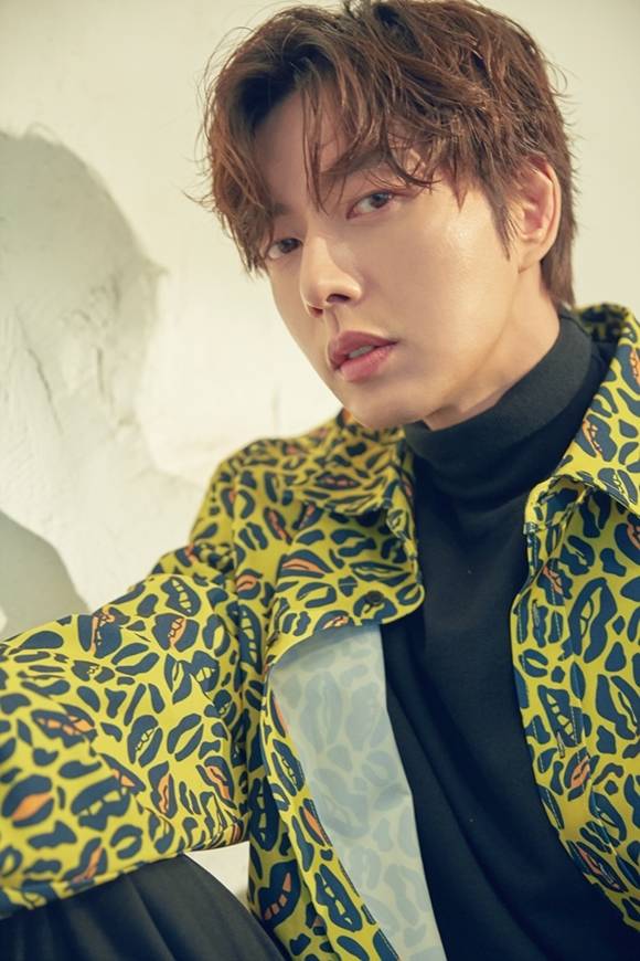 배우 박해진이 바이브레이트 색조 라인 모델로 발탁됐다. /마운틴무브먼트 제공